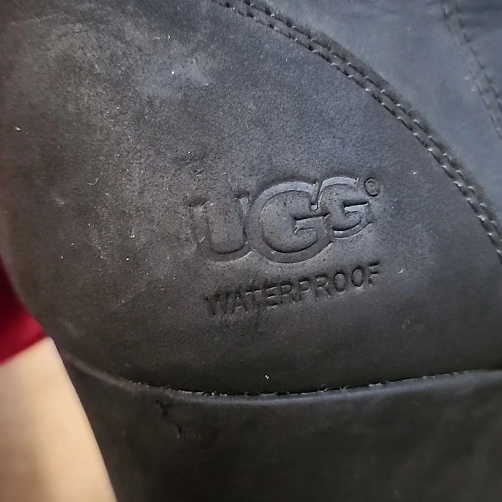 UGG Joely Wedge Boots Size 9.5 EU 40.5 - Picture 16 of 16